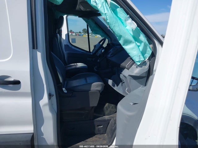 Ford Transit-250 2018 1FTYR2CM9JKB51072 Image 5
