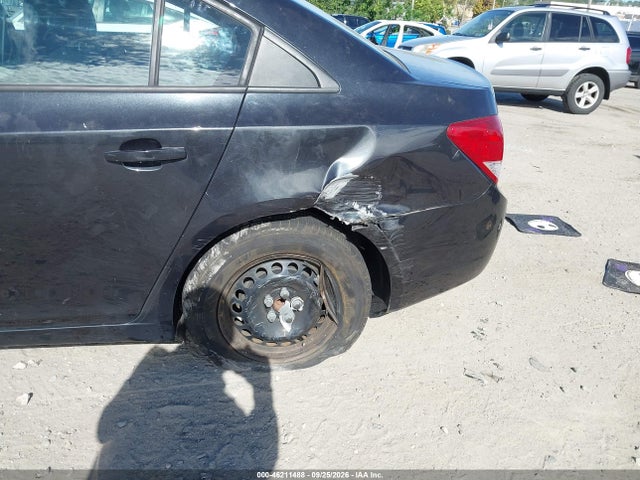 Chevrolet Cruze Ls Auto 2014 1G1PA5SG6E7261787 Image 6