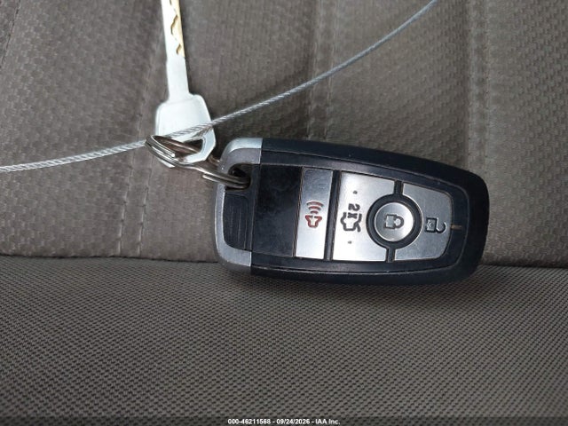 46211568 :رقم المزاد ، 3FA6P0H73HR179160 vin ، 2017 Ford Fusion Se مزاد بيع