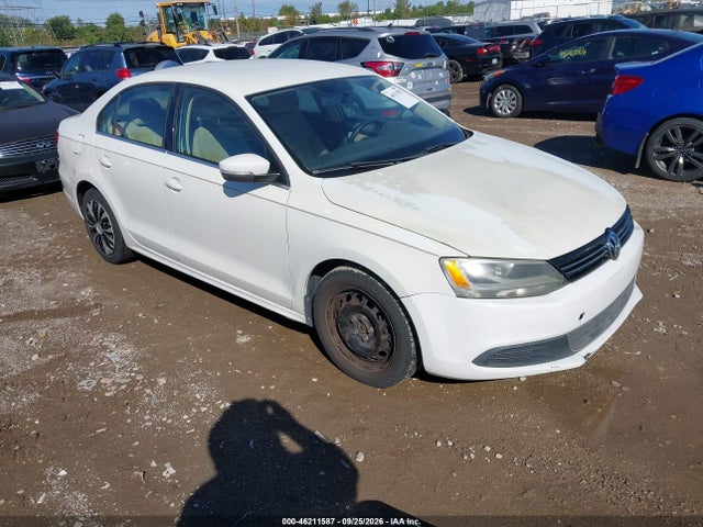 Продажа на аукционе авто 2013 Volkswagen Jetta 2.5l Se, vin: 3VWDX7AJ5DM221056, номер лота: 46211587