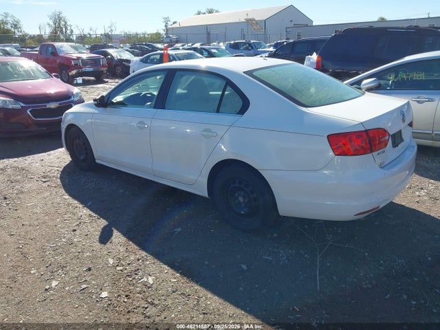 Продажа на аукционе авто 2013 Volkswagen Jetta 2.5l Se, vin: 3VWDX7AJ5DM221056, номер лота: 46211587