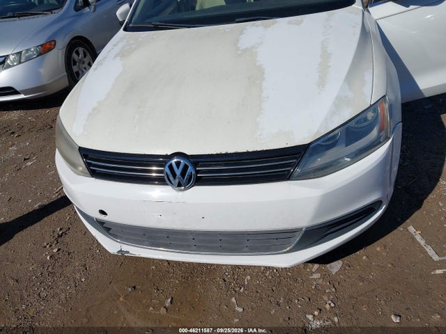 Продажа на аукционе авто 2013 Volkswagen Jetta 2.5l Se, vin: 3VWDX7AJ5DM221056, номер лота: 46211587