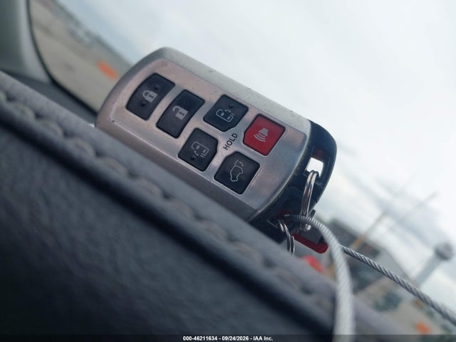 Продажа на аукционе авто 2016 Toyota Sienna Xle 8 Passenger, vin: 5TDYK3DC9GS755674, номер лота: 46211634