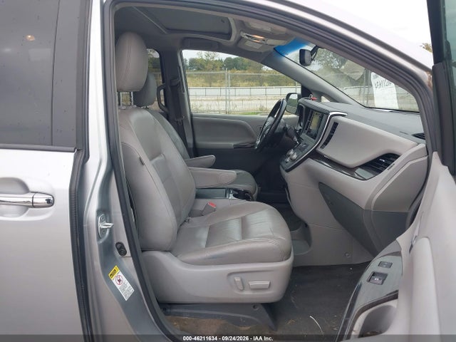 Продажа на аукционе авто 2016 Toyota Sienna Xle 8 Passenger, vin: 5TDYK3DC9GS755674, номер лота: 46211634