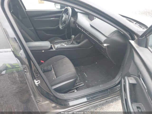 2022 Mazda Mazda3 2.0 მანქანა იყიდება აუქციონზე, vin: 3MZBPAA71NM307667, აუქციონის ნომერი: 46211662
