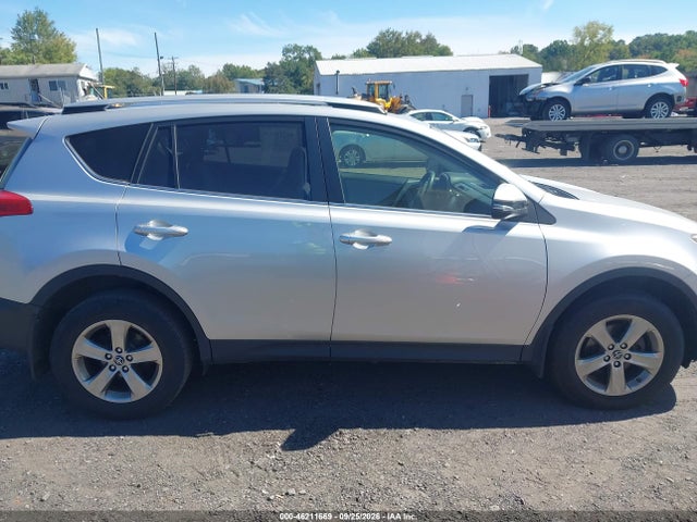 Продажа на аукционе авто 2015 Toyota Rav4 Xle, vin: JTMRFREV7FD111323, номер лота: 46211669