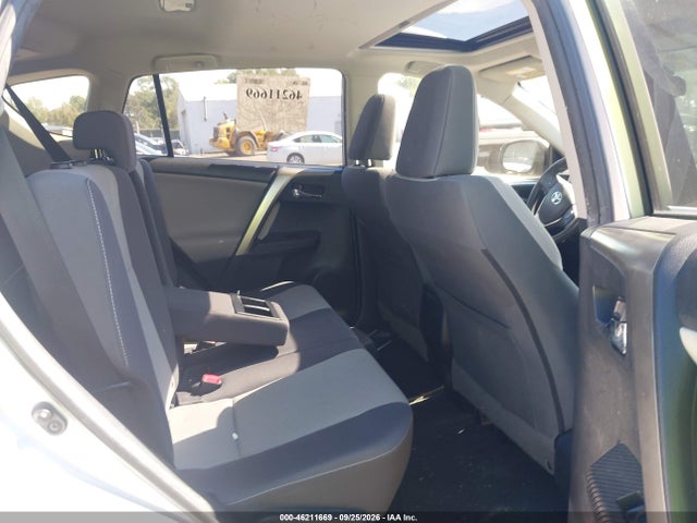 Продажа на аукционе авто 2015 Toyota Rav4 Xle, vin: JTMRFREV7FD111323, номер лота: 46211669