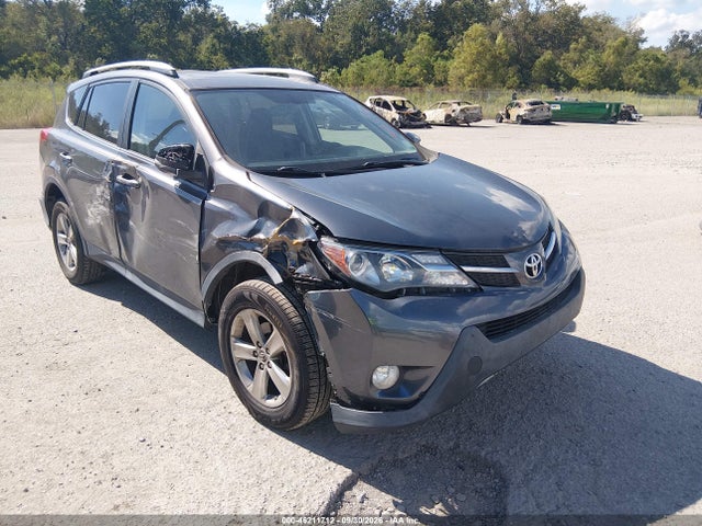 46211712 :رقم المزاد ، 2T3RFREV3FW279723 vin ، 2015 Toyota Rav4 Xle مزاد بيع