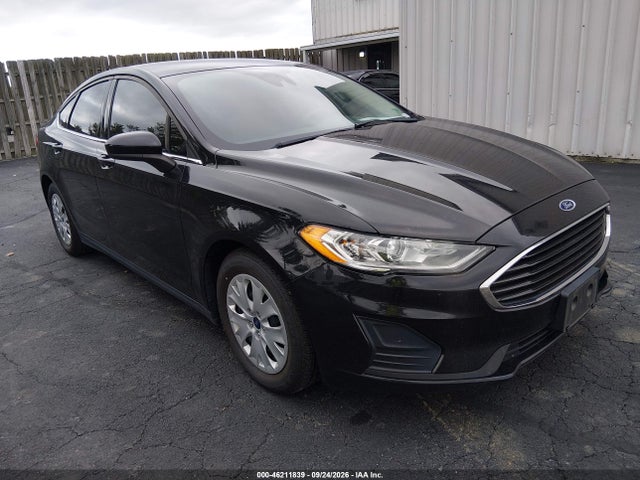 46211839 :رقم المزاد ، 3FA6P0G74LR196740 vin ، 2020 Ford Fusion S مزاد بيع