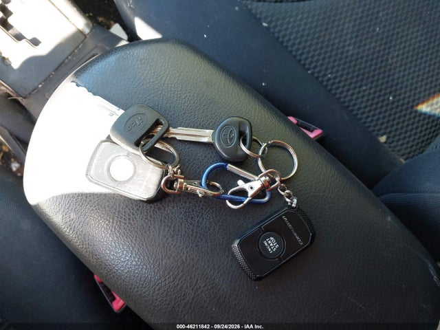 Aukcja sprzedaży 2006 Toyota Rav4 Sport, vin: JTMBD32V966005937, numer aukcji: 46211842