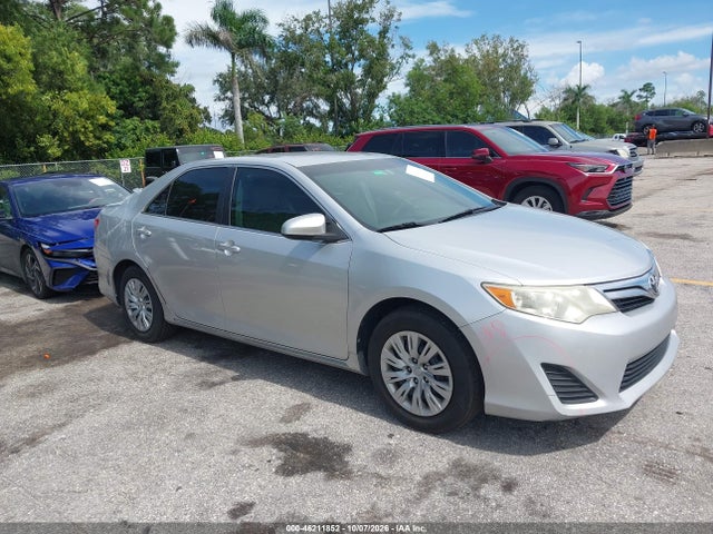 46211852 :رقم المزاد ، 4T1BF1FK5CU190635 vin ، 2012 Toyota Camry Le مزاد بيع