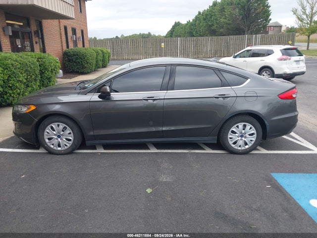 46211884 :رقم المزاد ، 3FA6P0G76LR196741 vin ، 2020 Ford Fusion S مزاد بيع