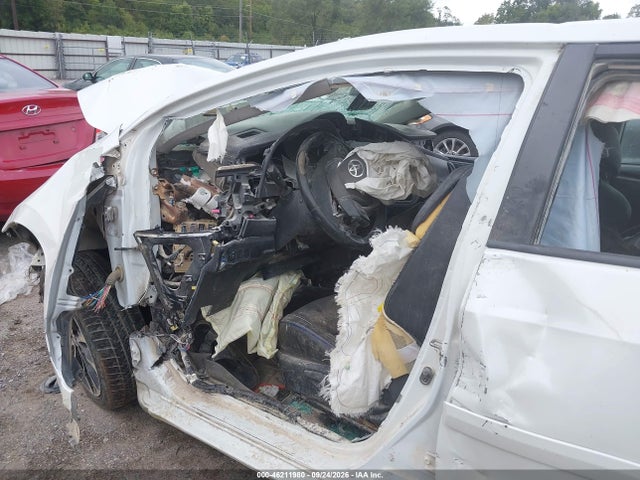 Aukcja sprzedaży 2017 Toyota Corolla Se, vin: 5YFBURHEXHP666625, numer aukcji: 46211980