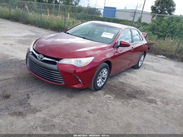 46212024 :رقم المزاد ، 4T1BF1FK1HU748567 vin ، 2017 Toyota Camry Le مزاد بيع