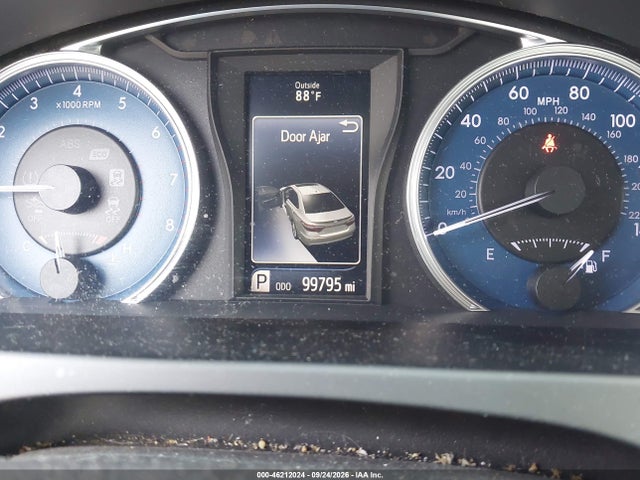 46212024 :رقم المزاد ، 4T1BF1FK1HU748567 vin ، 2017 Toyota Camry Le مزاد بيع