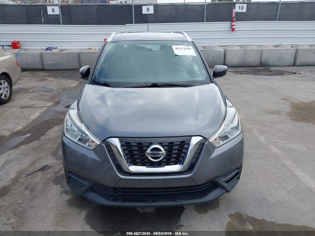 2018 Nissan Kicks S მანქანა იყიდება აუქციონზე, vin: 3N1CP5CU7JL545138, აუქციონის ნომერი: 46212040