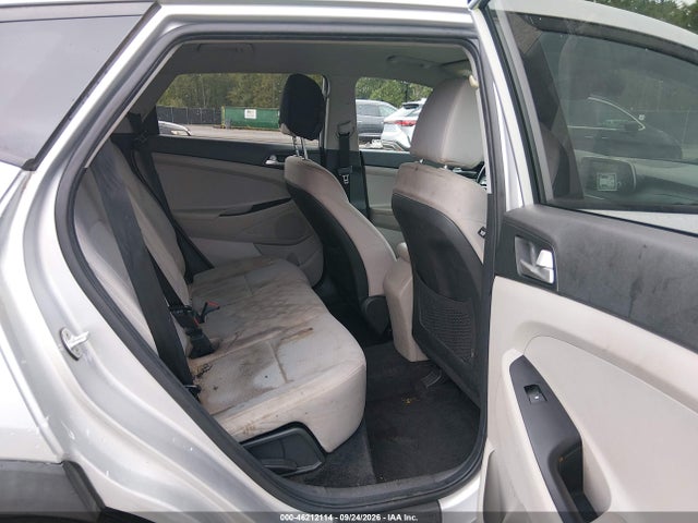 46212114 :رقم المزاد ، KM8J23A46KU851034 vin ، 2019 Hyundai Tucson Se مزاد بيع
