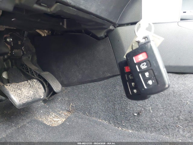2015 Toyota Rav4 Limited მანქანა იყიდება აუქციონზე, vin: 2T3DFREV4FW363530, აუქციონის ნომერი: 46212133