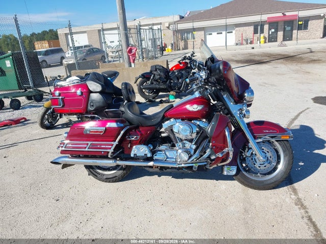 46212161 :رقم المزاد ، 1HD1FCW173Y631322 vin ، 2003 Harley-davidson Flhtcui مزاد بيع