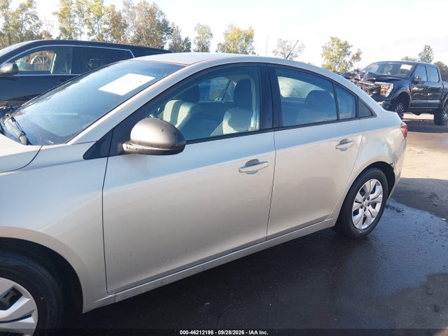 46212198 :رقم المزاد ، 1G1PA5SG5D7292317 vin ، 2013 Chevrolet Cruze Ls Auto مزاد بيع