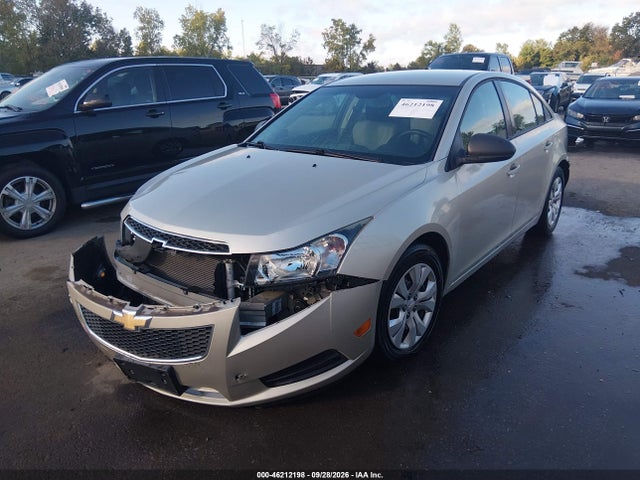 46212198 :رقم المزاد ، 1G1PA5SG5D7292317 vin ، 2013 Chevrolet Cruze Ls Auto مزاد بيع