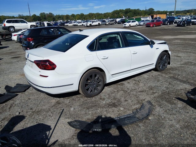 2017 Volkswagen Passat 1.8t R-line მანქანა იყიდება აუქციონზე, vin: 1VWDT7A3XHC084703, აუქციონის ნომერი: 46212200