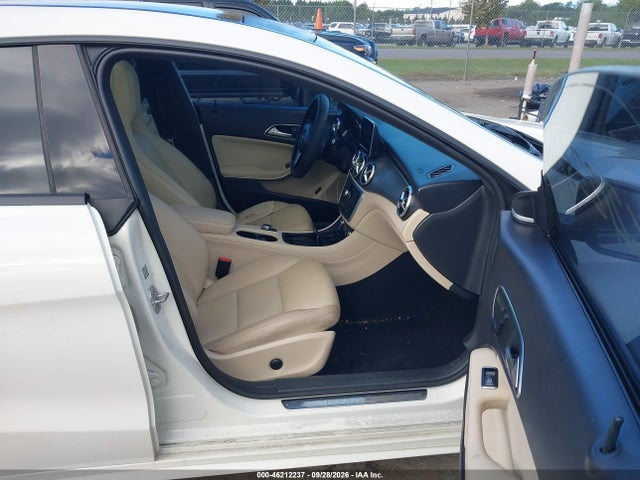 46212237 :رقم المزاد ، WDDSJ4EB1EN054771 vin ، 2014 Mercedes-benz Cla 250 مزاد بيع