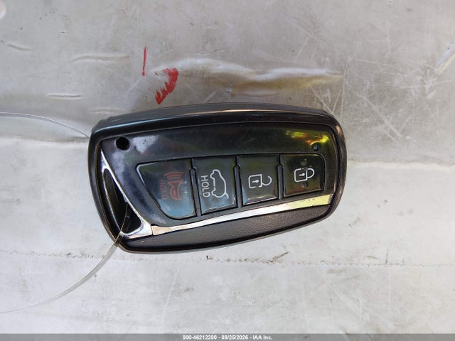 Продажа на аукционе авто 2016 Hyundai Azera, vin: KMHFG4JG6GA518624, номер лота: 46212290