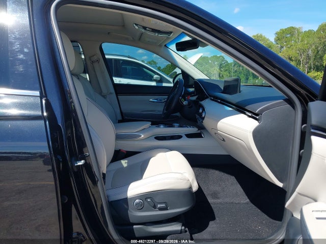 Продажа на аукционе авто 2023 Genesis Gv70 2.5t Awd, vin: KMUMADTBXPU137496, номер лота: 46212297