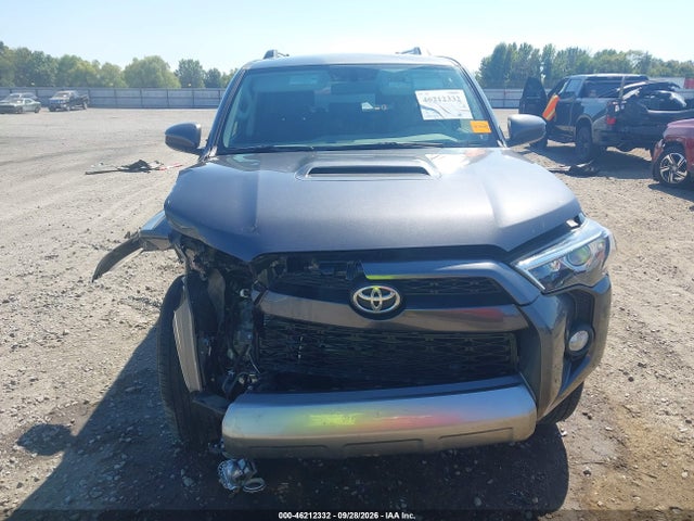 Продаж на аукціоні авто 2018 Toyota 4runner Trd Off Road, vin: JTEBU5JR3J5557542, номер лоту: 46212332