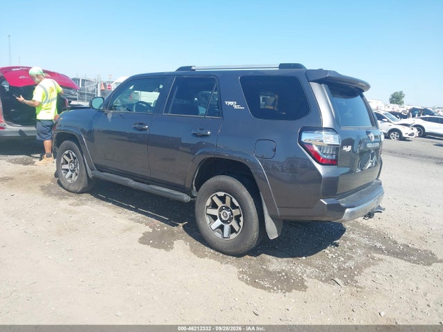 Продаж на аукціоні авто 2018 Toyota 4runner Trd Off Road, vin: JTEBU5JR3J5557542, номер лоту: 46212332