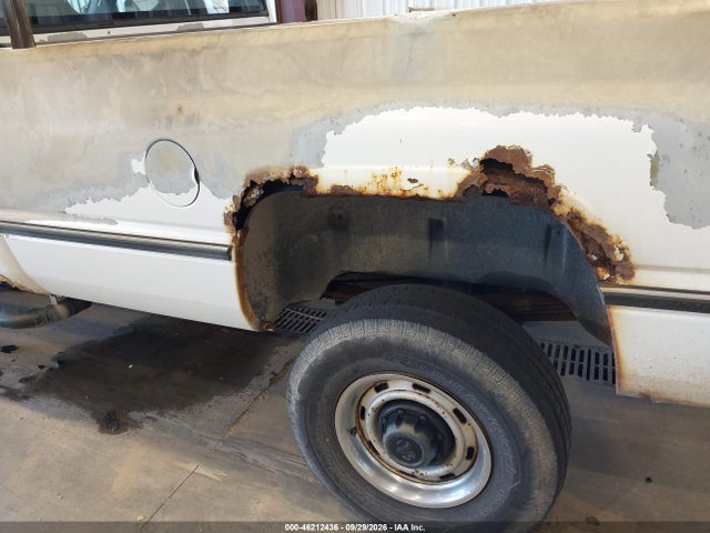 1994 Dodge Ram 2500 მანქანა იყიდება აუქციონზე, vin: 1B7KF26C8RS579633, აუქციონის ნომერი: 46212436