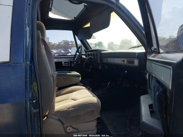46212444 :رقم المزاد ، 1GNEV18K5JF189205 vin ، 1988 Chevrolet Blazer V10 مزاد بيع