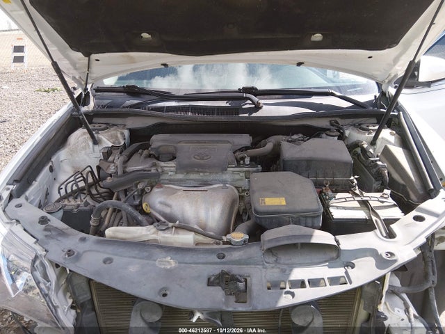 46212587 :رقم المزاد ، 4T1BF1FK5EU303471 vin ، 2014 Toyota Camry Se مزاد بيع