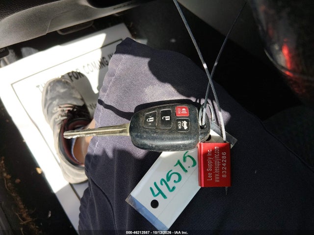 46212587 :رقم المزاد ، 4T1BF1FK5EU303471 vin ، 2014 Toyota Camry Se مزاد بيع