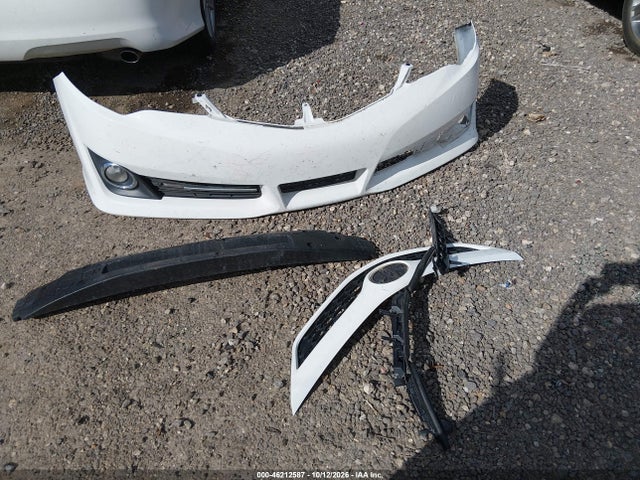 46212587 :رقم المزاد ، 4T1BF1FK5EU303471 vin ، 2014 Toyota Camry Se مزاد بيع