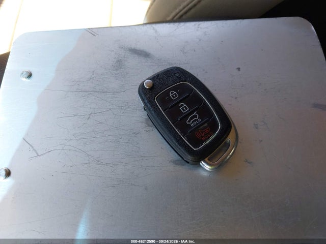 5XYZU3LB8HG417141 Hyundai Santa Fe Sport 2.4l