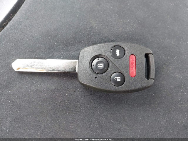 46212667 :رقم المزاد ، 1HGCP2F38BA053095 vin ، 2011 Honda Accord 2.4 Lx مزاد بيع