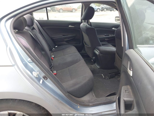 46212667 :رقم المزاد ، 1HGCP2F38BA053095 vin ، 2011 Honda Accord 2.4 Lx مزاد بيع