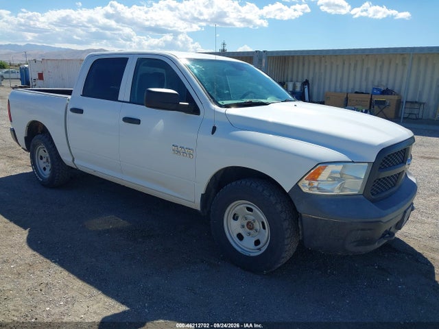 RAM 1500 Tradesman 4x4 5'7 Box 2018 1C6RR7KG5JS297232 main image