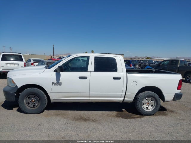 1C6RR7KG5JS297232 RAM 1500 Tradesman 4x4 5&#039;7 Box