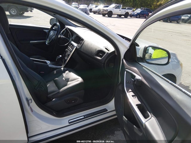Продаж на аукціоні авто 2015 Volvo S60 T5 Drive-e Premier, vin: YV126MFB5F2301328, номер лоту: 46212795