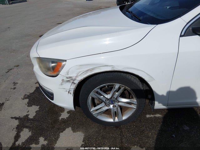 Продаж на аукціоні авто 2015 Volvo S60 T5 Drive-e Premier, vin: YV126MFB5F2301328, номер лоту: 46212795