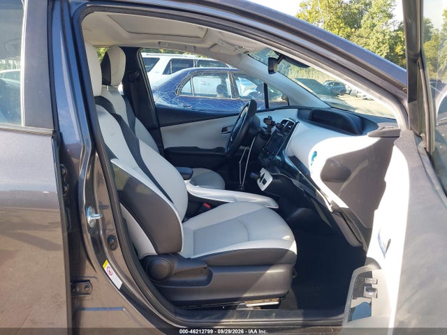 Продажа на аукционе авто 2017 Toyota Prius Four, vin: JTDKARFU7H3541237, номер лота: 46212799