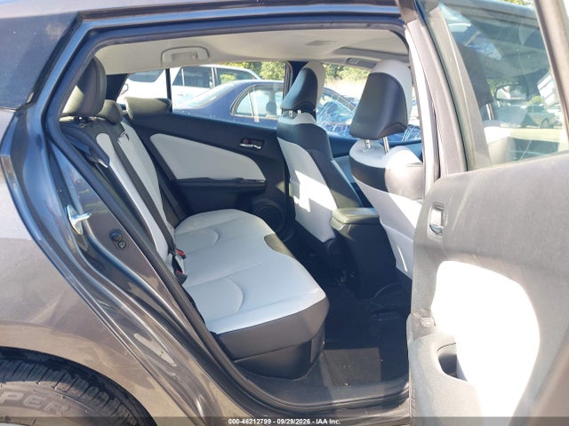 Продажа на аукционе авто 2017 Toyota Prius Four, vin: JTDKARFU7H3541237, номер лота: 46212799