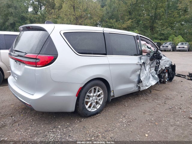 2026 Chrysler Pacifica Select მანქანა იყიდება აუქციონზე, vin: 2C4RC1BG8TR185889, აუქციონის ნომერი: 46212818
