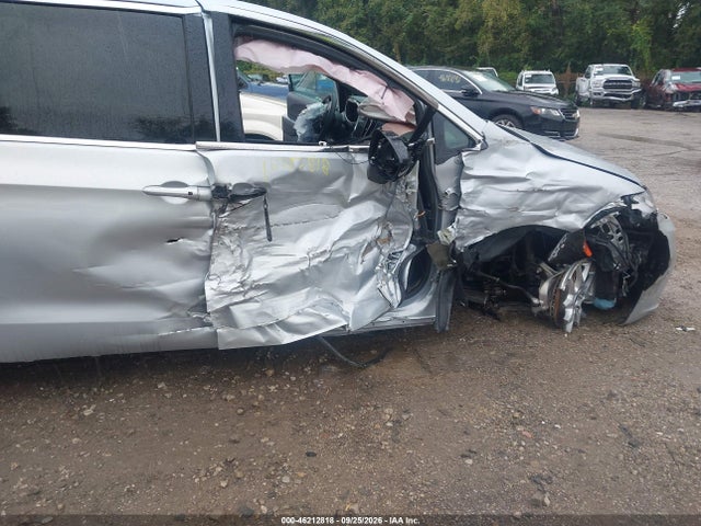 2026 Chrysler Pacifica Select მანქანა იყიდება აუქციონზე, vin: 2C4RC1BG8TR185889, აუქციონის ნომერი: 46212818
