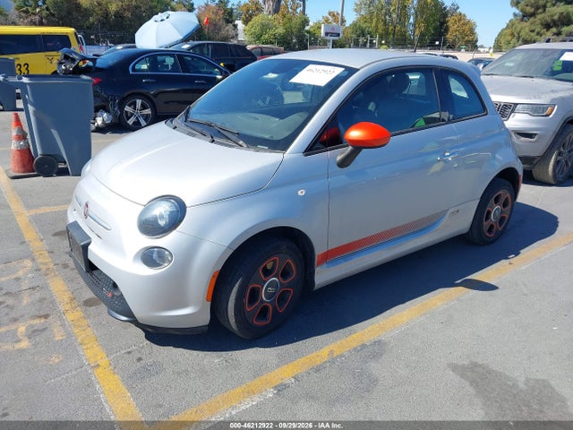 46212922 :رقم المزاد ، 3C3CFFGEXET225573 vin ، 2014 Fiat 500e Battery Electric مزاد بيع