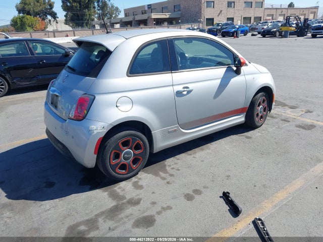 46212922 :رقم المزاد ، 3C3CFFGEXET225573 vin ، 2014 Fiat 500e Battery Electric مزاد بيع