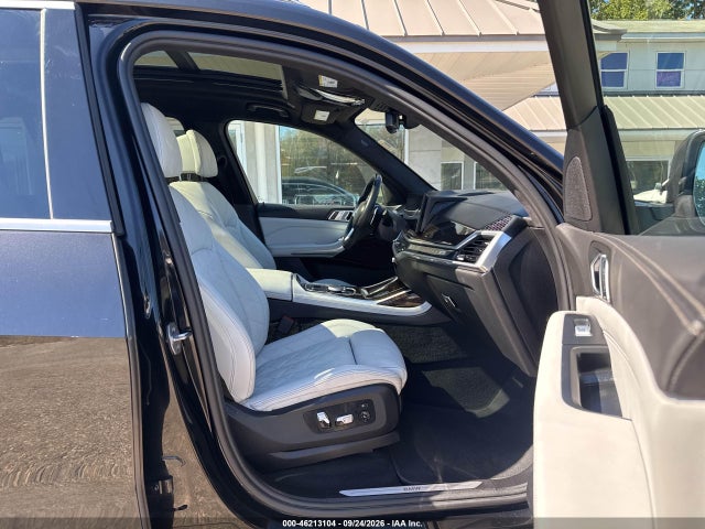 46213104 :رقم المزاد ، 5UX23EM02R9S09691 vin ، 2024 Bmw X7 Xdrive40i مزاد بيع